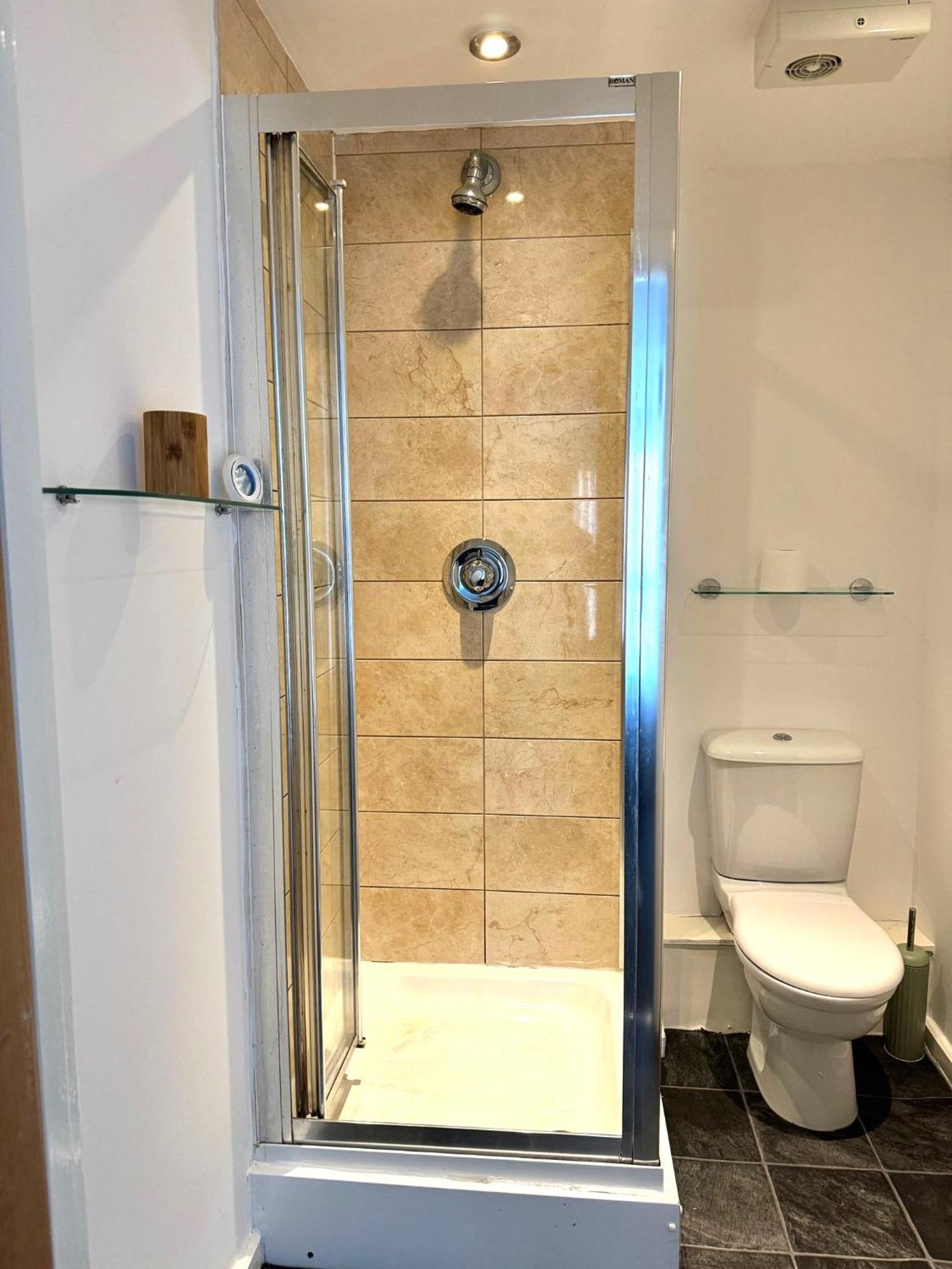 2 Bed Ensuite With Balcony And Free Onsite Secure Parking Manchester Exterior foto